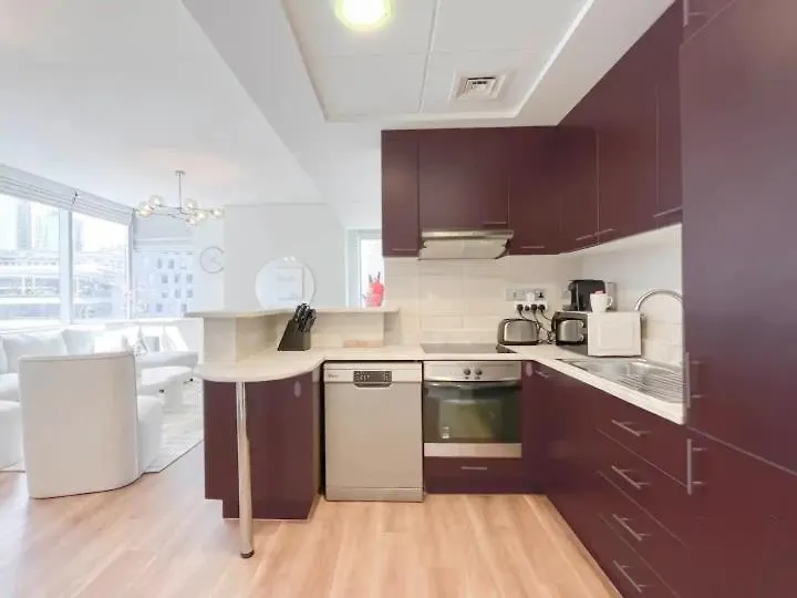 Stunning 2 Bedrooms In Central Difc Dubai Apartment